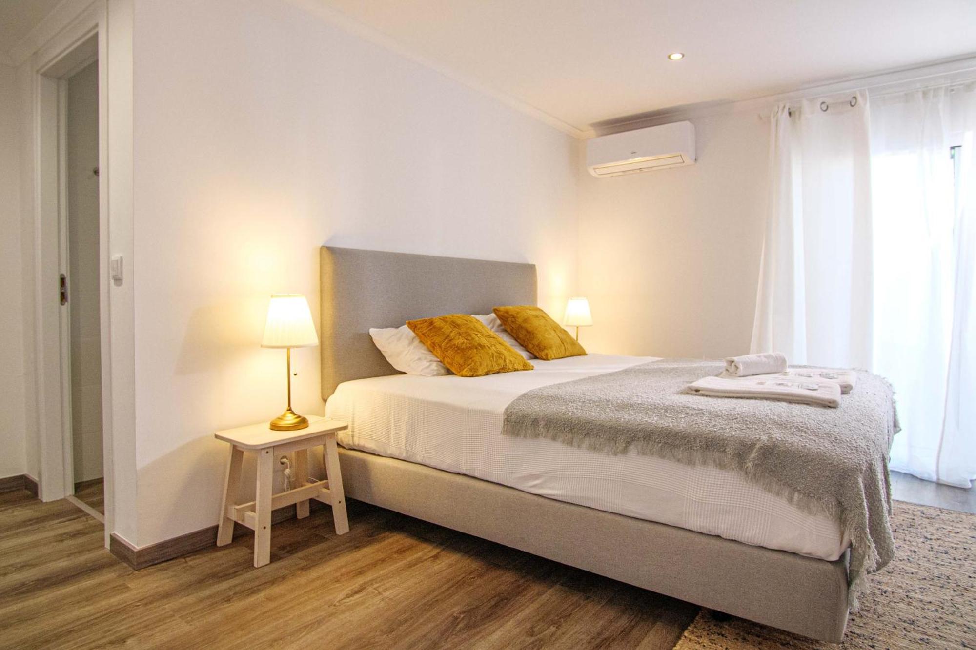 Pine House - Faro Airport, Beach And City Center 외부 사진