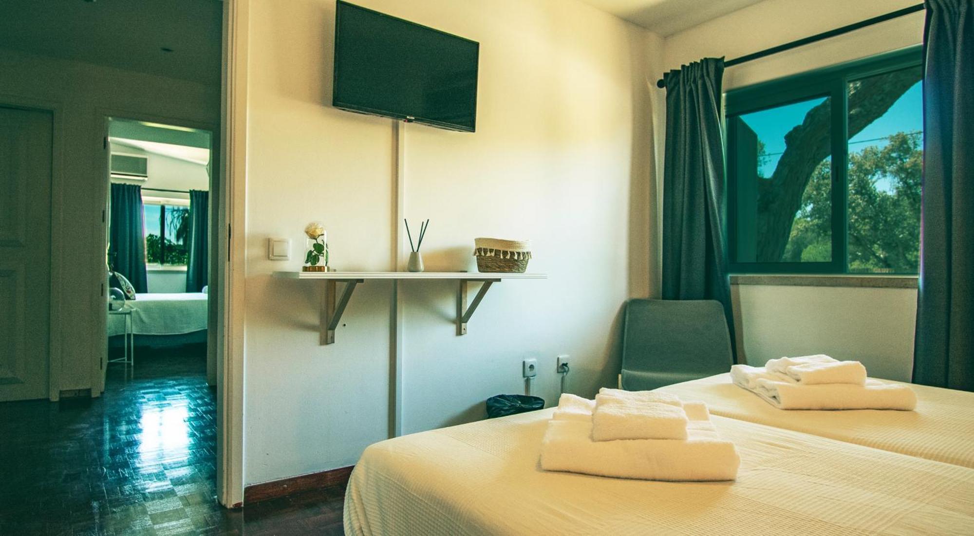 Pine House - Faro Airport, Beach And City Center 외부 사진